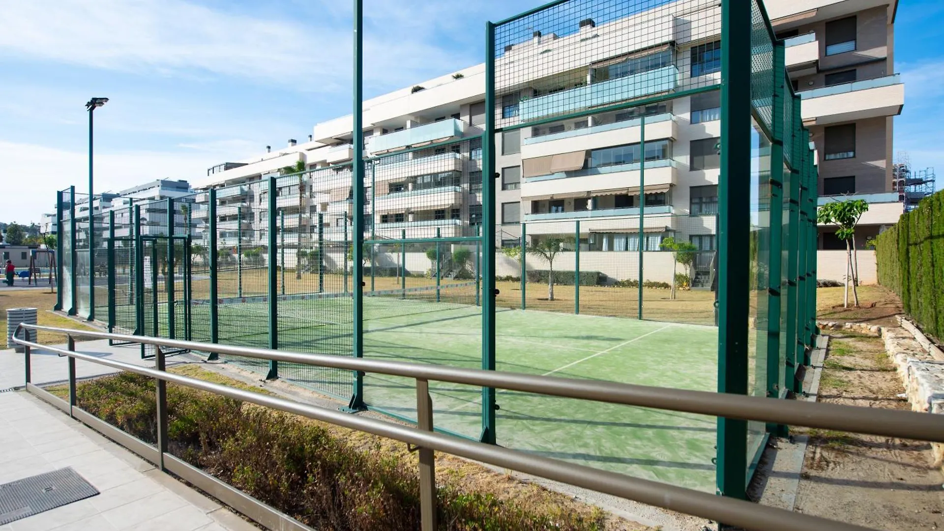 Apartment Suite Home Los Alamos Sol, Playa Y Golf , Parking&Wifi Torremolinos
